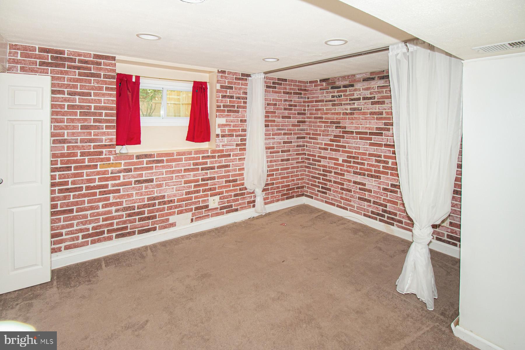 12254 Turkey Wing Court Reston, VA 20191 - Photo 10 of 28