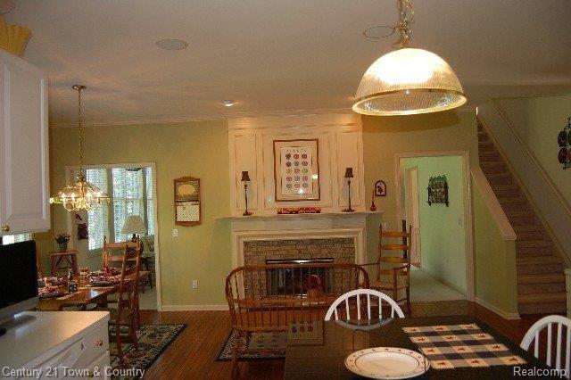 1935 Watson Circle Rochester, MI 48306 - Photo 10 of 19 Hearth Room 2