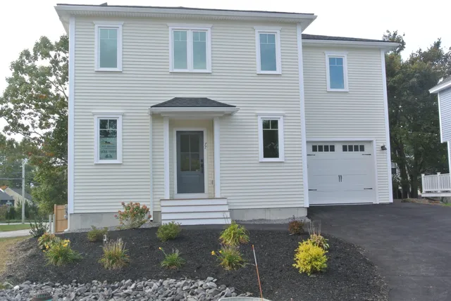 $999,000 | 77 O'Neil Street, South Portland, ME 04106