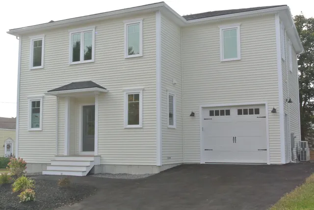 $999,000 | 77 O'Neil Street, South Portland, ME 04106