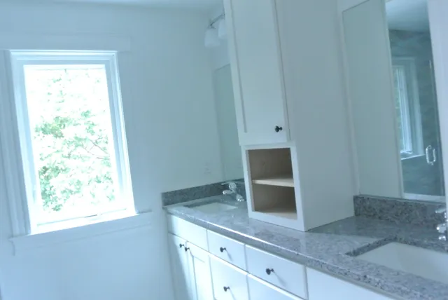 $999,000 | 77 O'Neil Street, South Portland, ME 04106