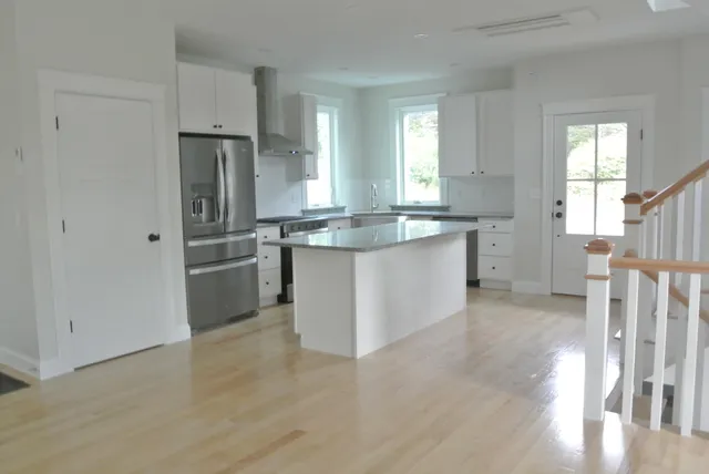 $999,000 | 77 O'Neil Street, South Portland, ME 04106