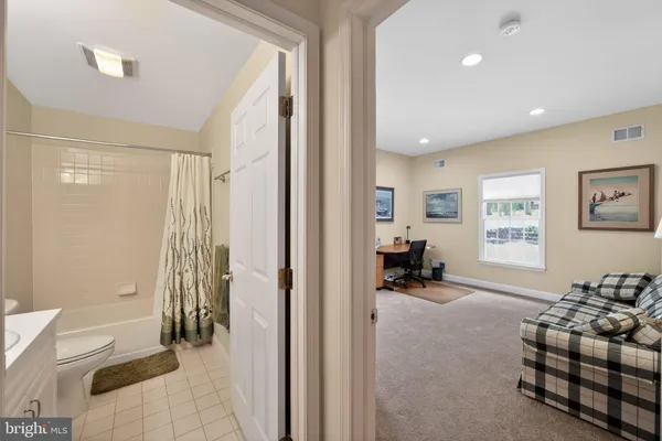 $575,000 | 4 Empress Court, Princeton, NJ 08540