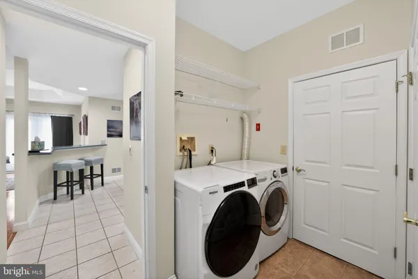 $575,000 | 4 Empress Court, Princeton, NJ 08540