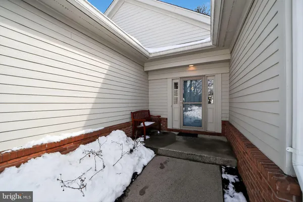 $575,000 | 4 Empress Court, Princeton, NJ 08540