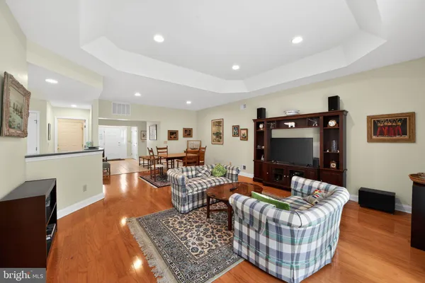 $575,000 | 4 Empress Court, Princeton, NJ 08540
