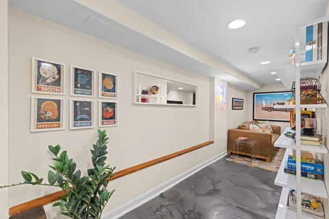 $999,000 | 368 7th Street, Unit 1, Jersey City, NJ 07302