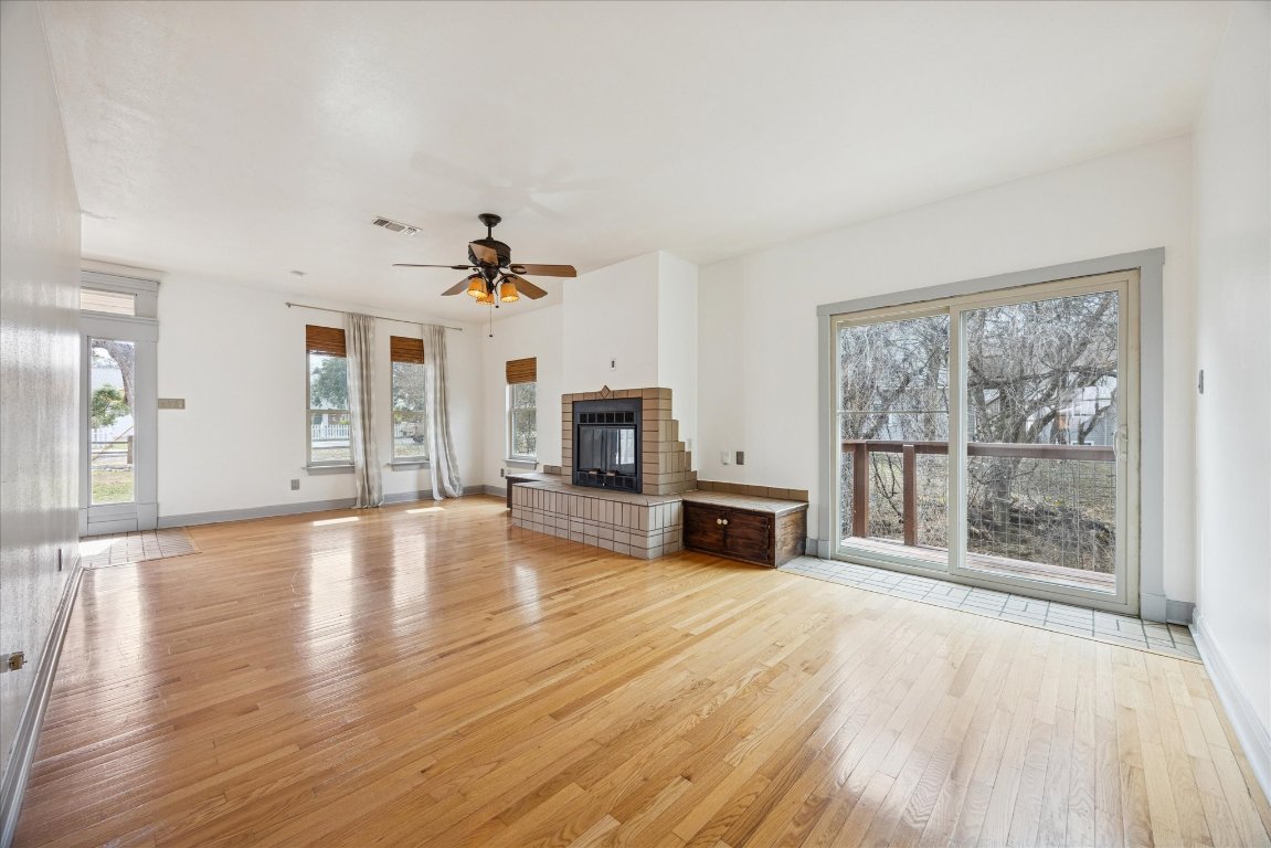 13918 Hummingbird Lane Austin, TX 78732 - Photo 6 of 32