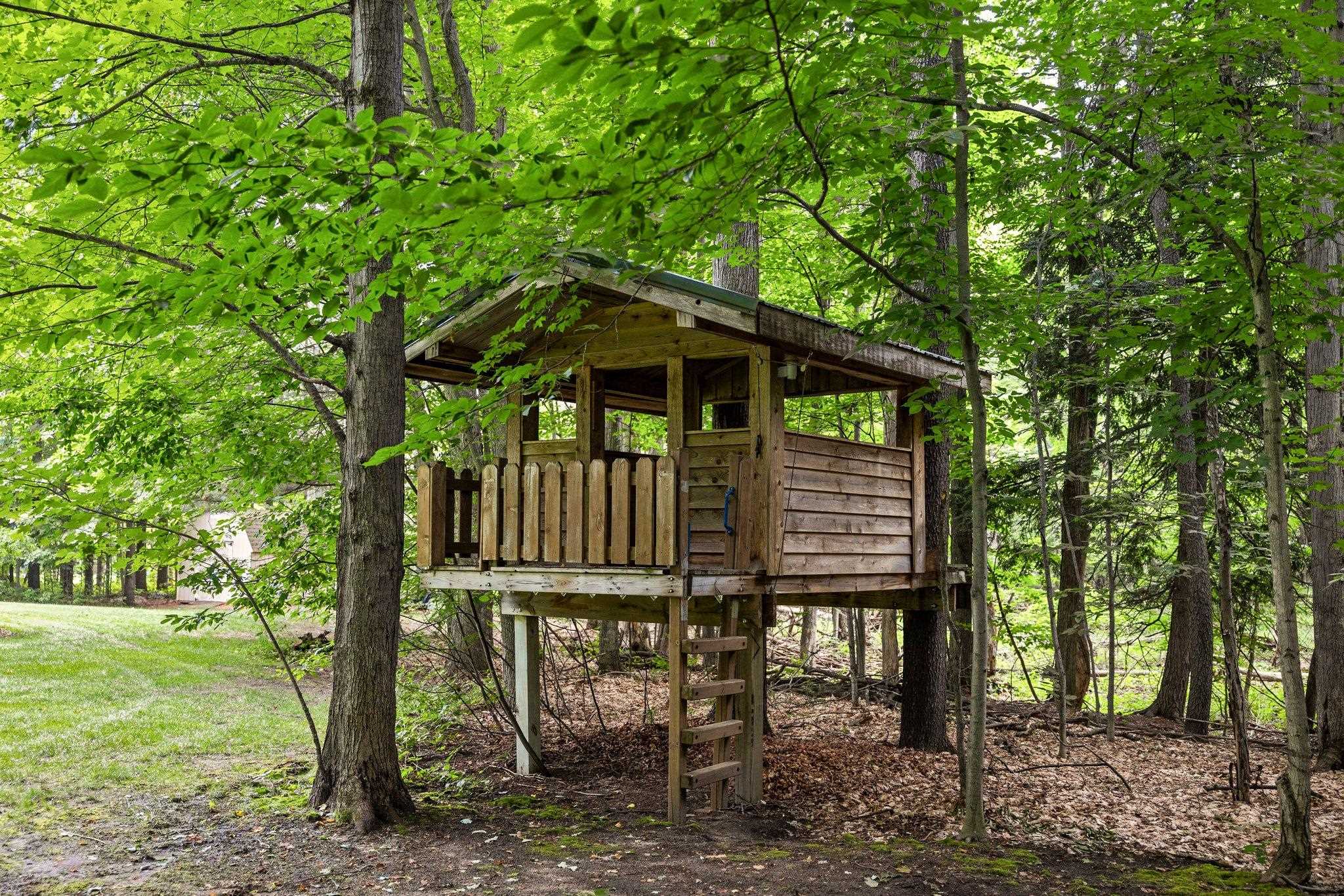 5862 Galvin Road Traverse City, MI 49685 - Photo 53 of 81 Gallery Image 53