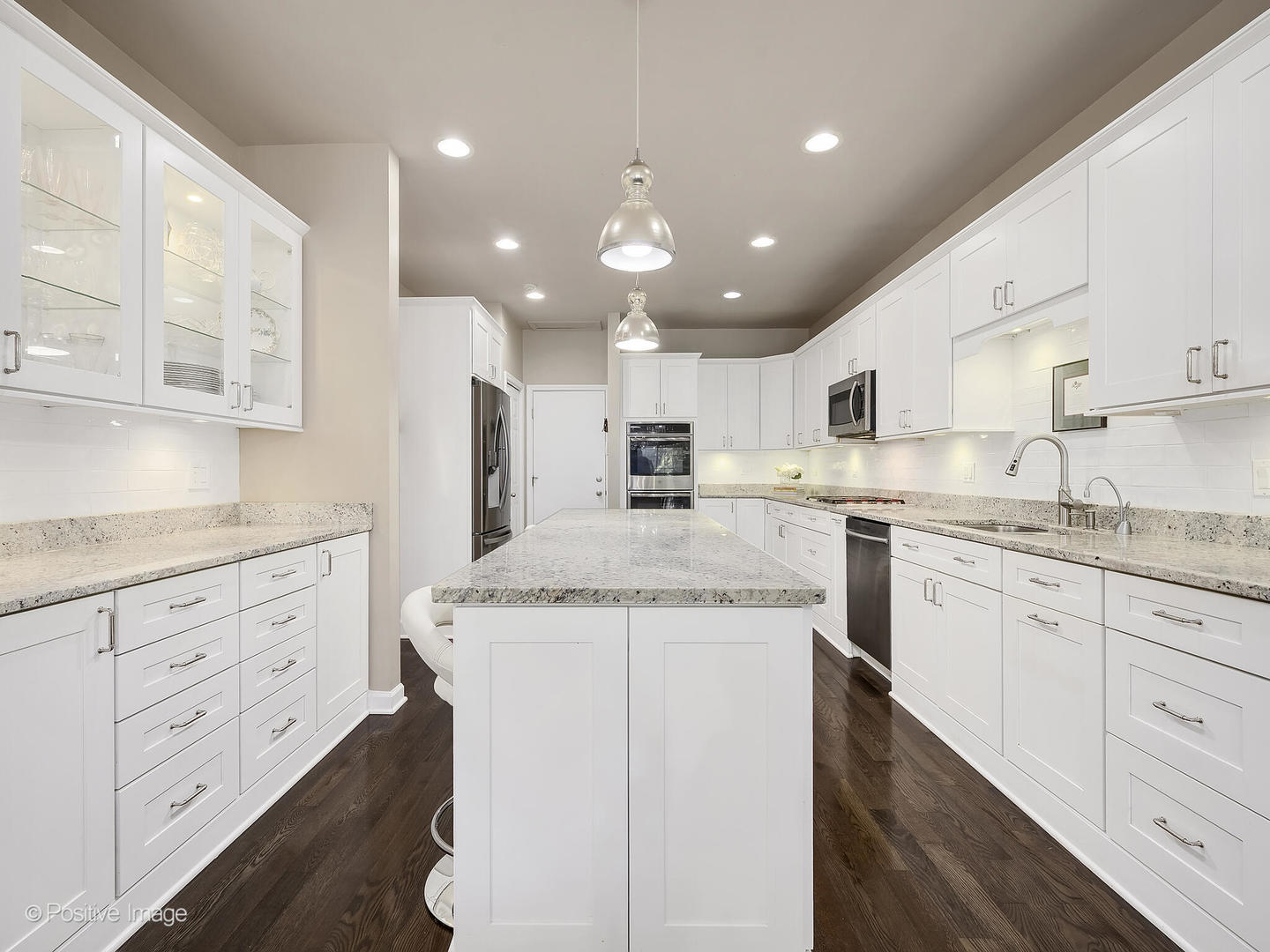 100 Waterside Place Burr Ridge, IL 60527 - Photo 3 of 19 Gallery Image 3