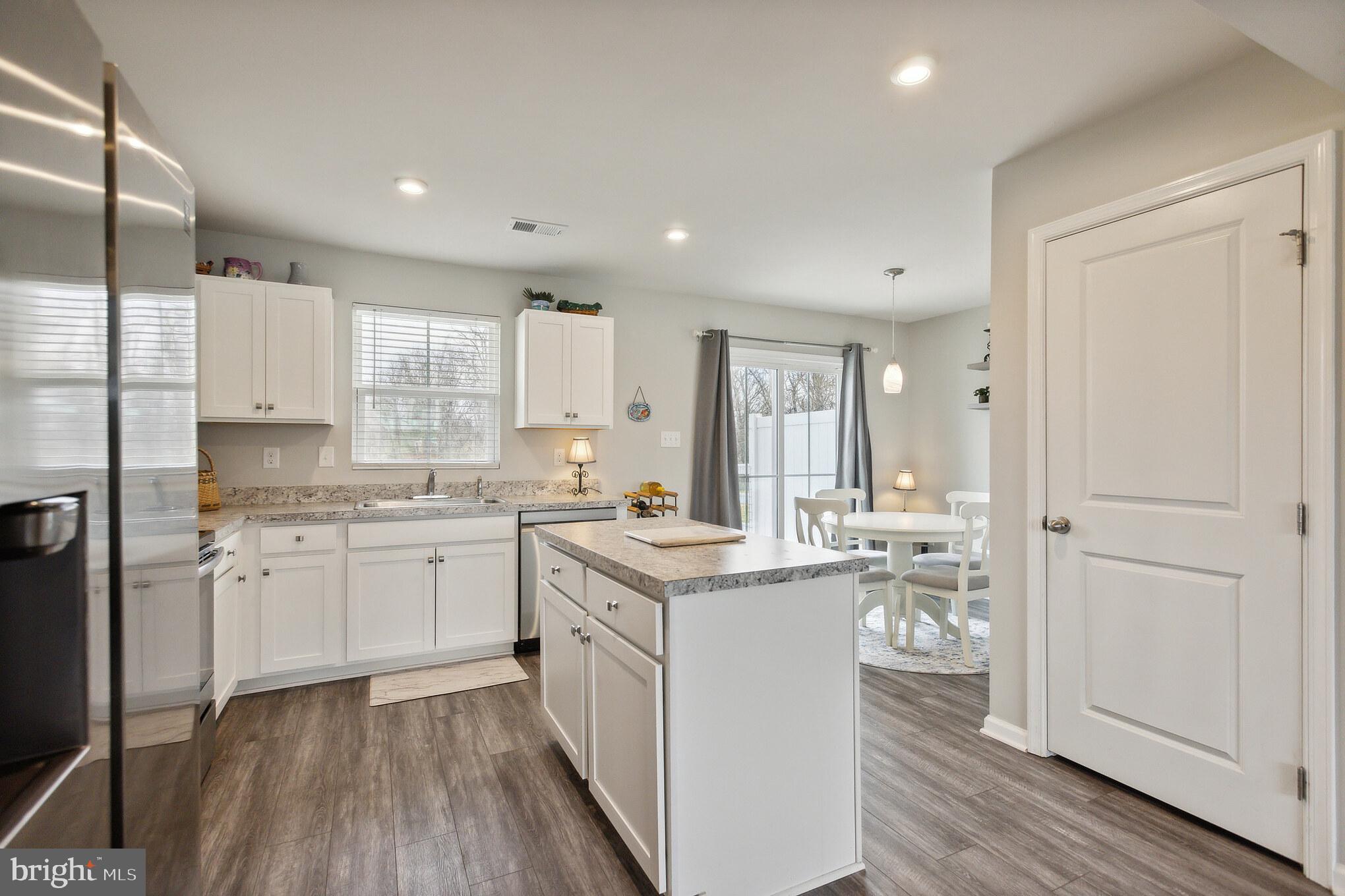 159 Wye Oak Drive Townsend, DE 19734 - Photo 6 of 15 Gourmet Kitchen with Breakfast area
