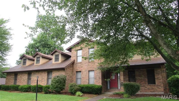 $264,900 | 9 Brian Drive, Swansea, IL 62226