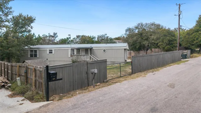$1,700 | 1611 San Gabriel Ranch Road, Liberty Hill, TX 78642