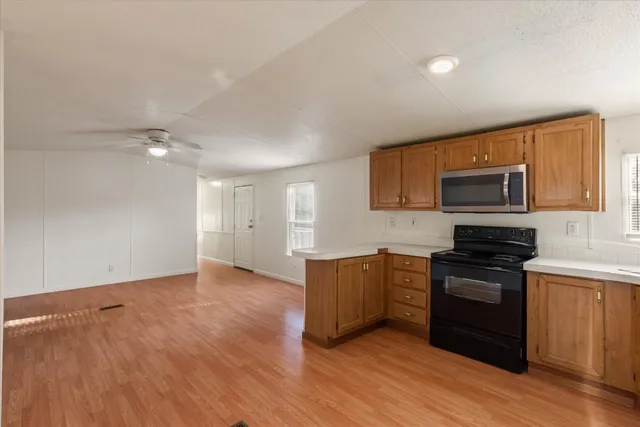 $1,700 | 1611 San Gabriel Ranch Road, Liberty Hill, TX 78642