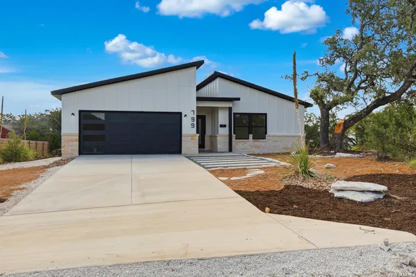 $405,000 | 799 Mockingbird Cove, Spring Branch, TX 78070