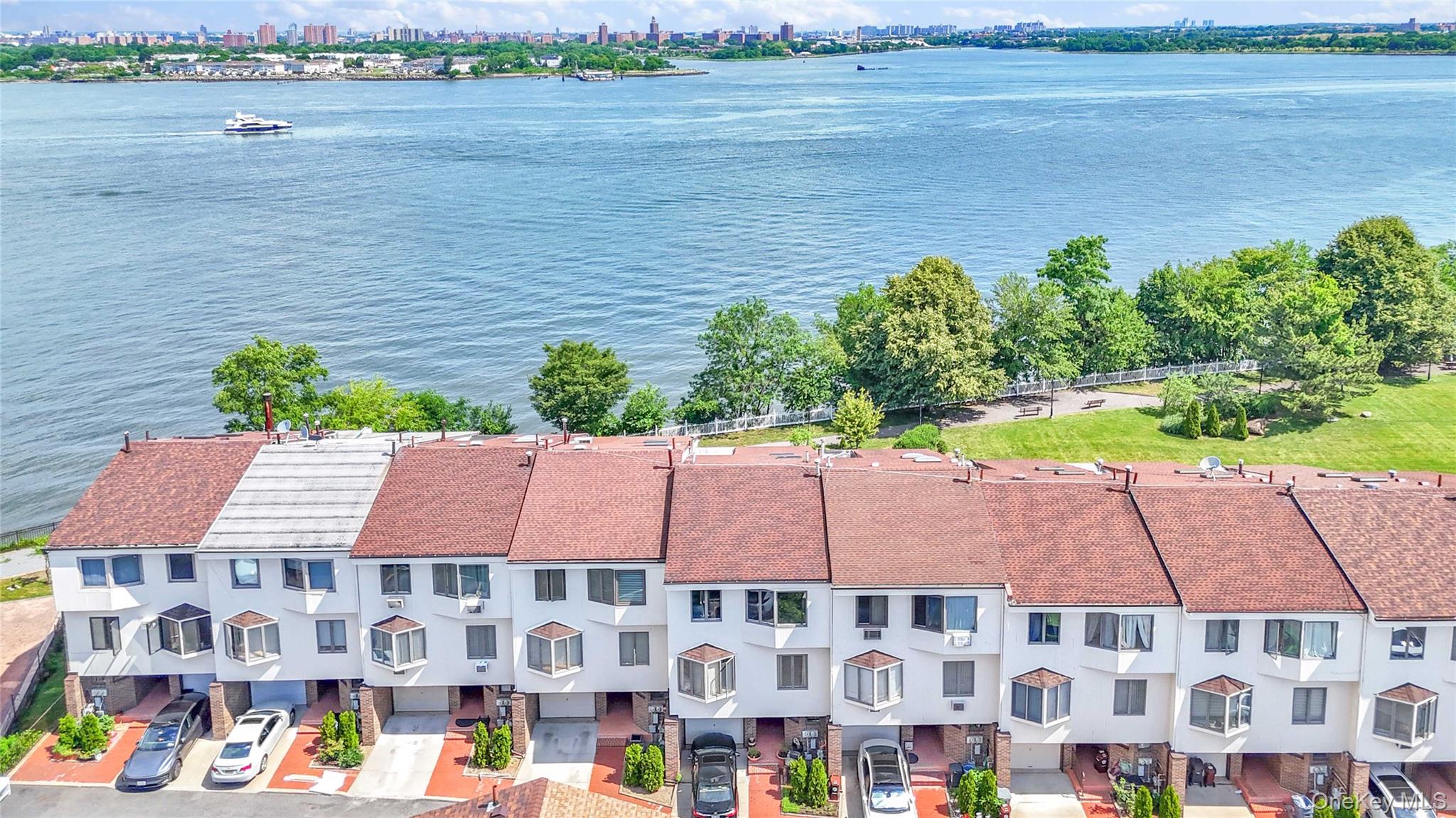 120-09 Riviera Court, Unit 10B Queens, NY 11356 - Photo 35 of 37