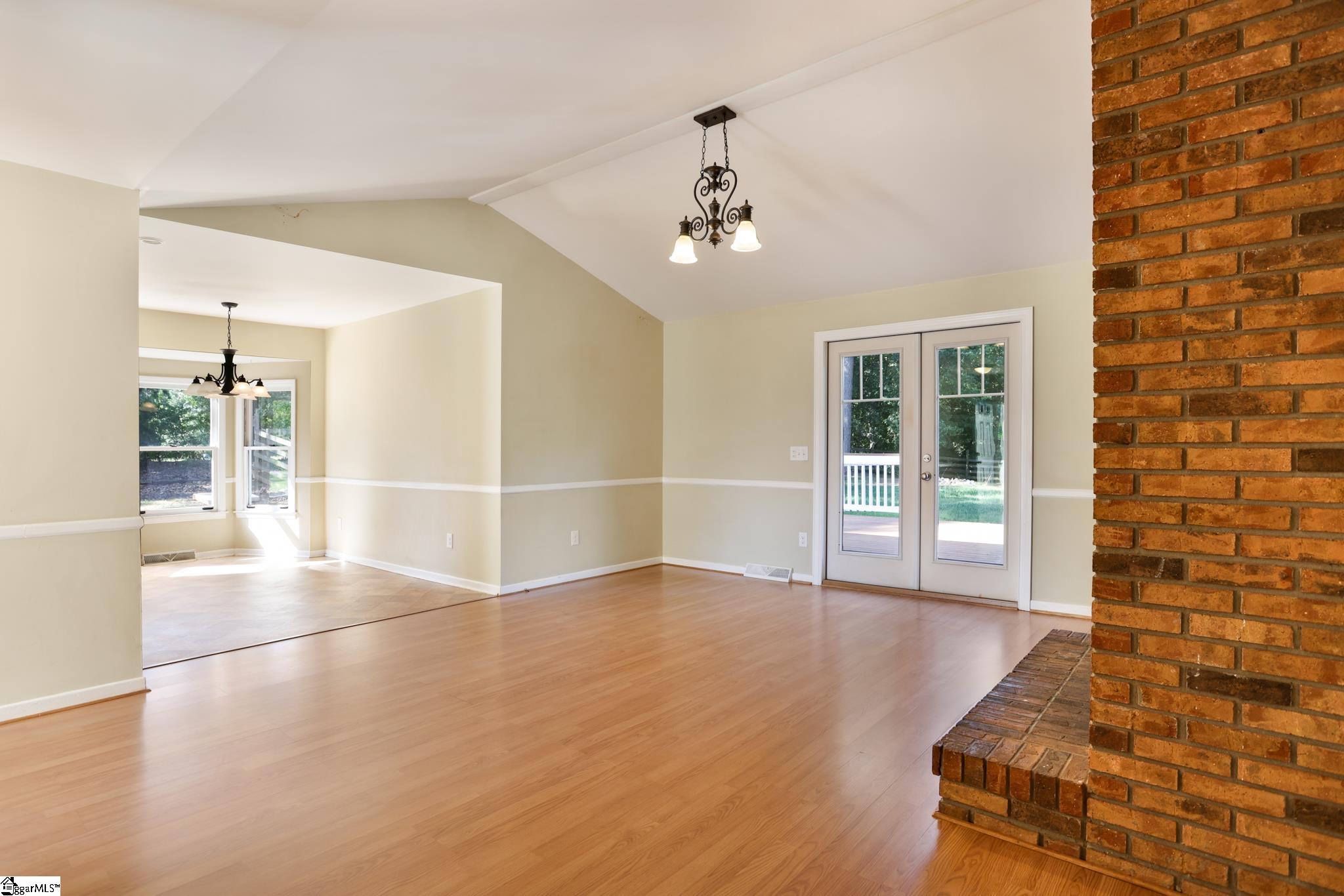 412 McCue Street Easley, SC 29642 - Photo 6 of 36 Gallery Image 6