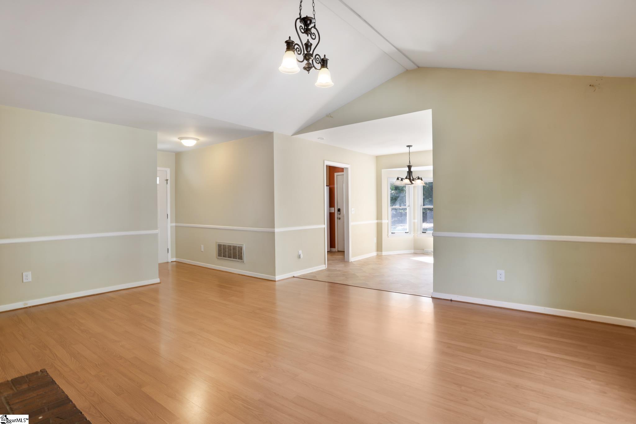 412 McCue Street Easley, SC 29642 - Photo 7 of 36 Gallery Image 7