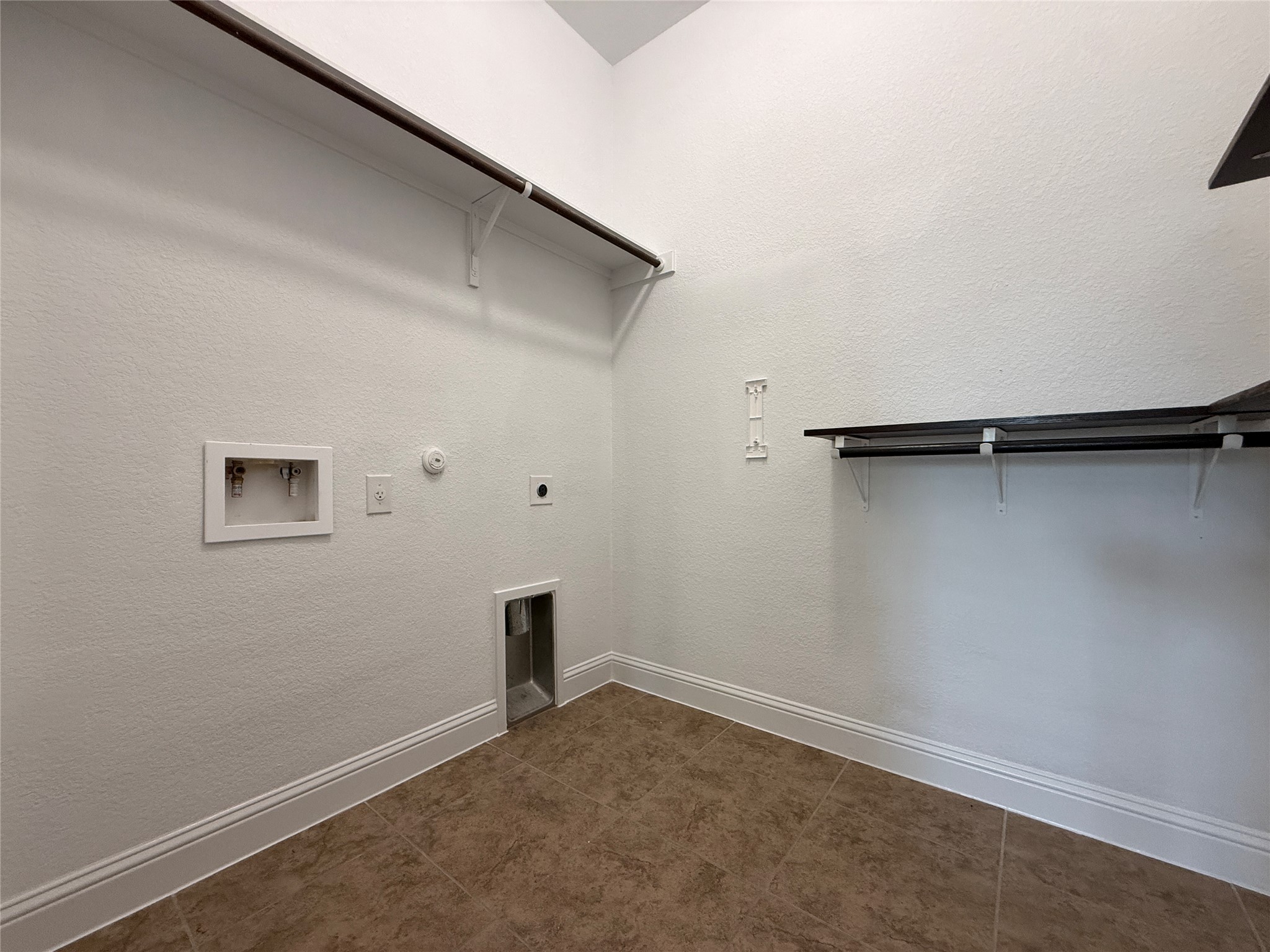 1512 Long Shadow Lane Georgetown, TX 78628 - Photo 10 of 19 a view of small space