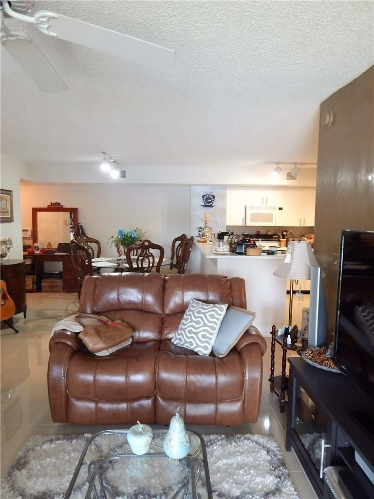 3880 Lyons Road, Unit 1047 Coconut Creek, FL 33073 - Photo 7 of 12 Photo 7