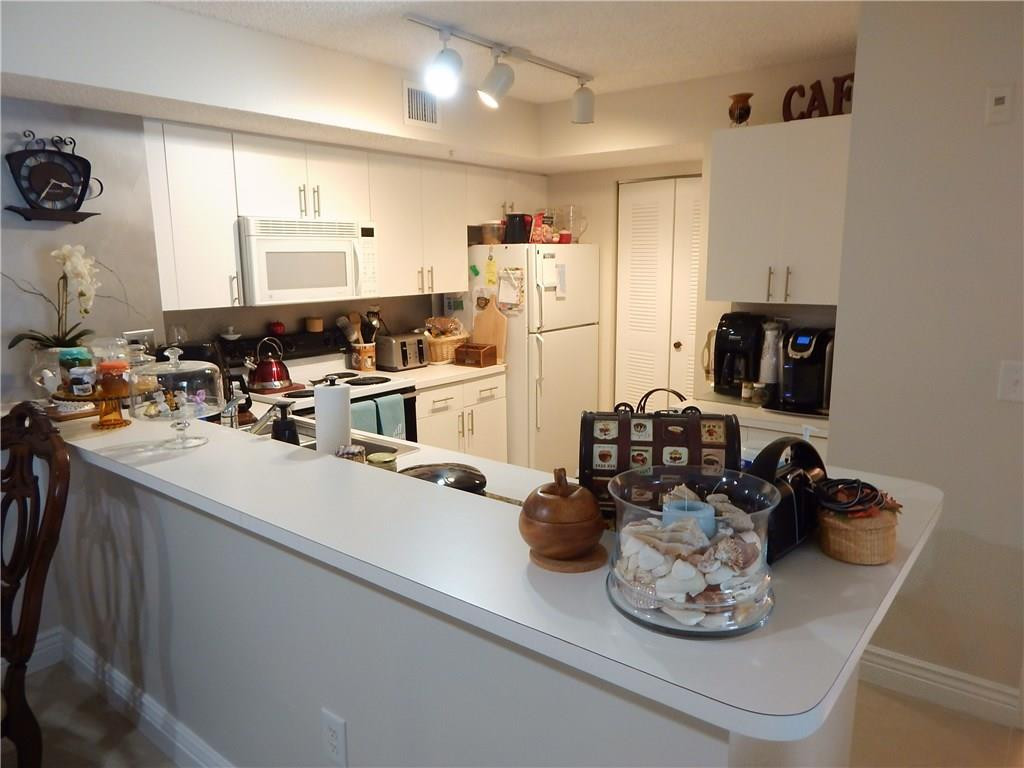 3880 Lyons Road, Unit 1047 Coconut Creek, FL 33073 - Photo 8 of 12 Photo 8