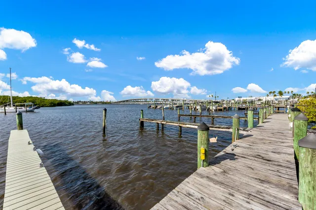 $240,000 | 2600 South Kanner Highway, Unit Y5, Stuart, FL 34994