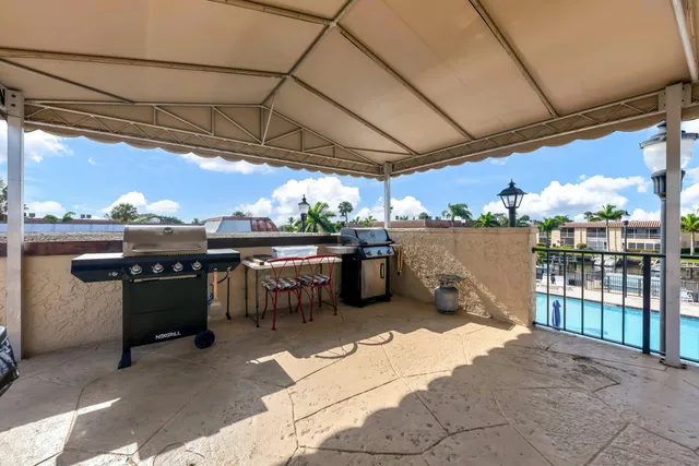 $240,000 | 2600 South Kanner Highway, Unit Y5, Stuart, FL 34994