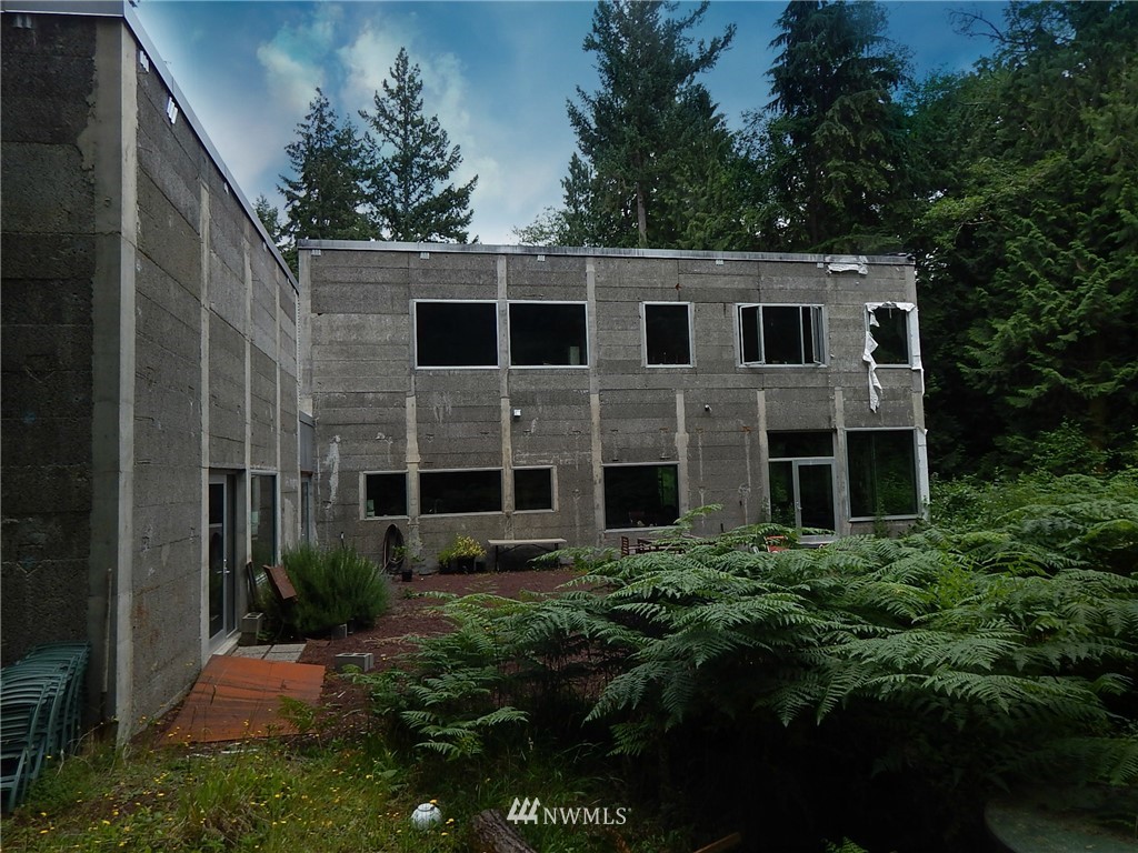 6619 Northeast Marshall Road Bainbridge Island, WA 98110 - Photo 1 of 19 Gallery Image 1