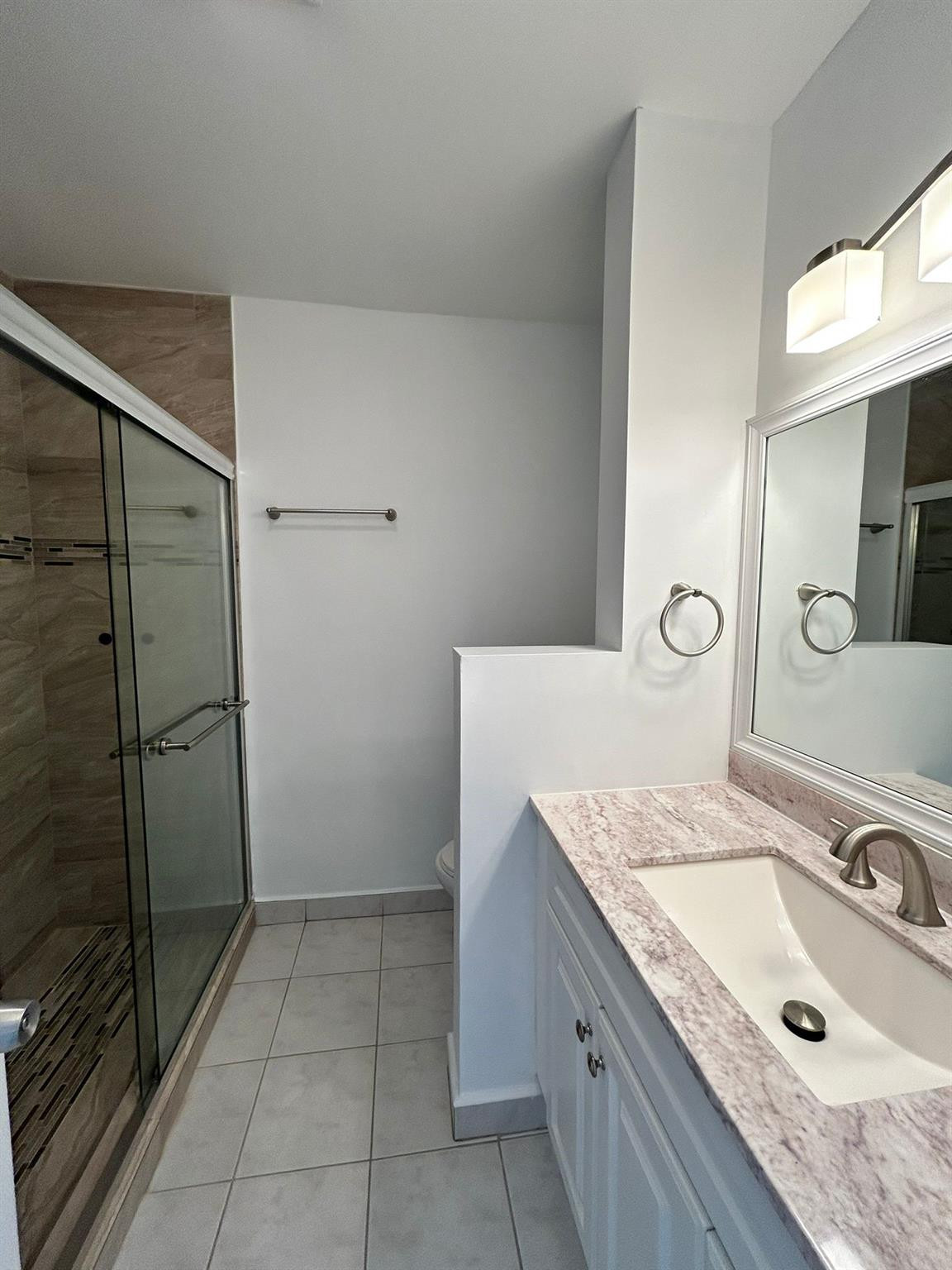 1004 Pine Drive, Unit 204 Pompano Beach, FL 33060 - Photo 17 of 28 Photo 17