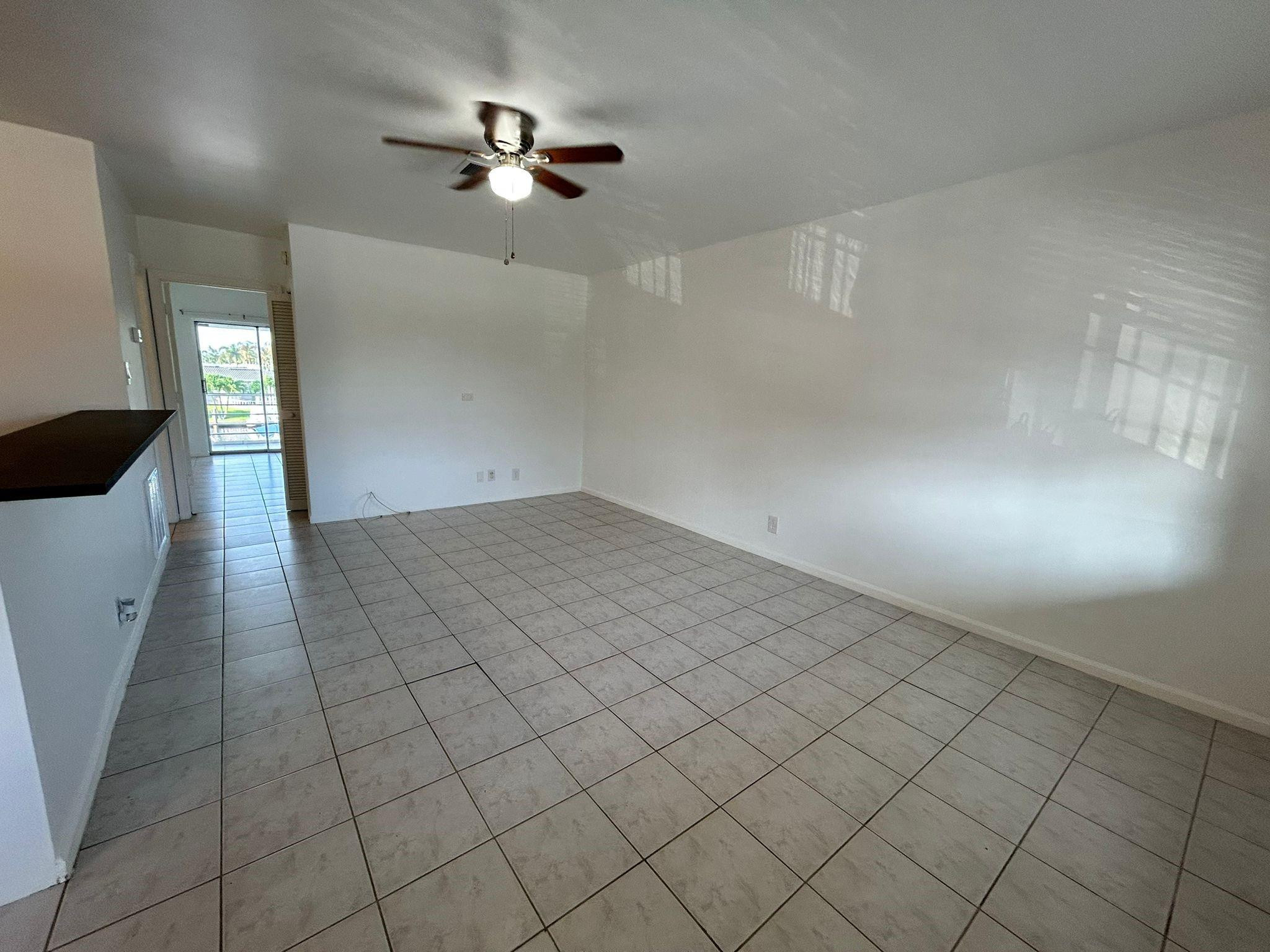 1004 Pine Drive, Unit 204 Pompano Beach, FL 33060 - Photo 5 of 28 Photo 5