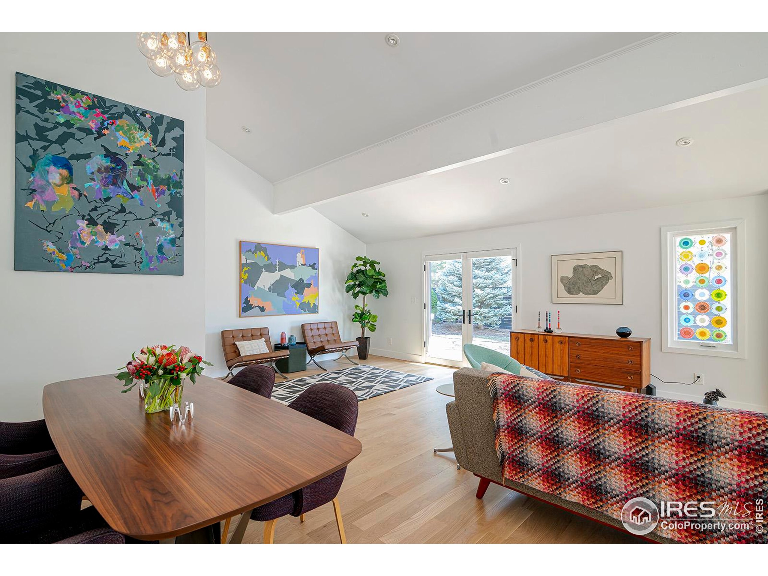 1707 Grape Avenue Boulder, CO 80304 - Photo 4 of 35 a living room with furniture and painting on the wall