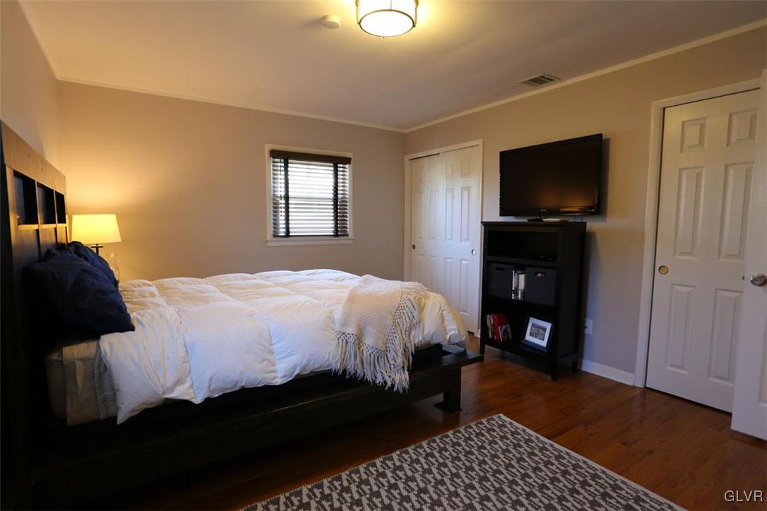 419 Barrett Road Emmaus, PA 18049 - Photo 18 of 26 Gallery Image 18