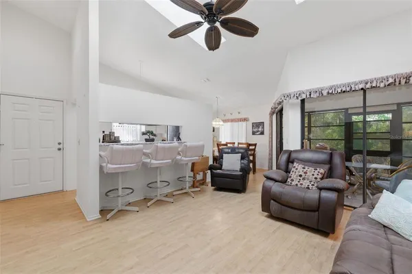 $139,000 | 9484 Nakoma Way, Unit 9484, Weeki Wachee, FL 34613