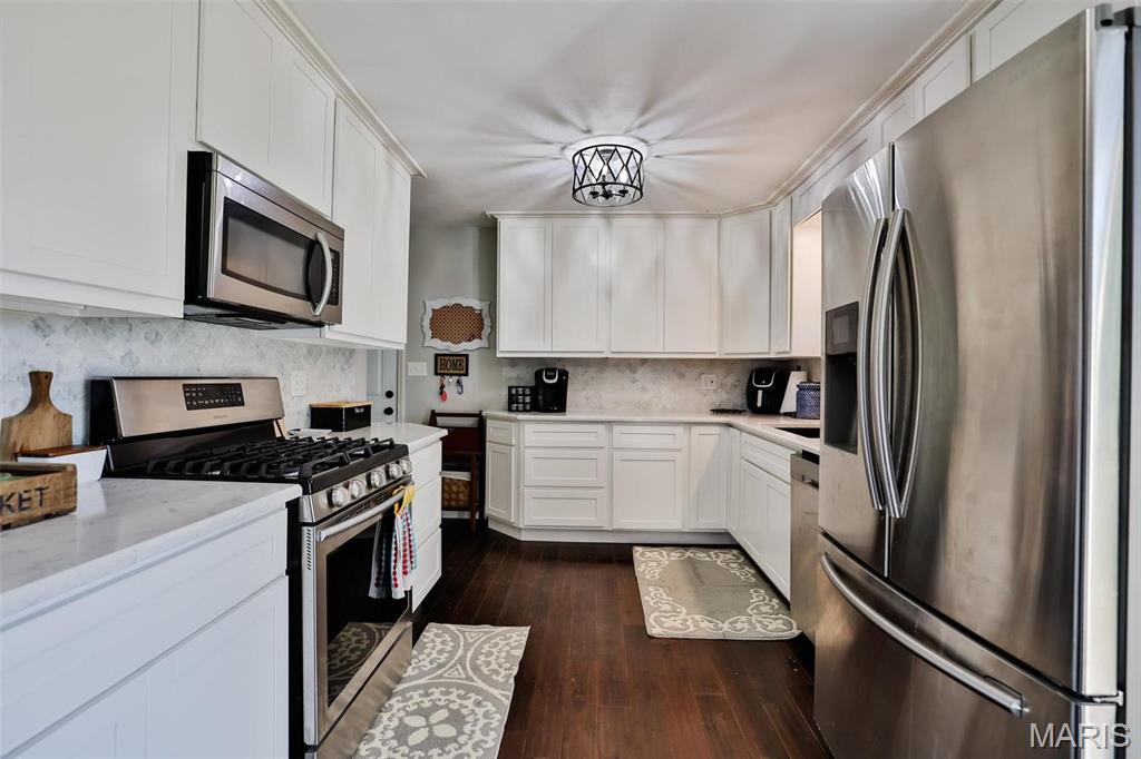 1625 Fosterburg Road Brighton, IL 62012 - Photo 12 of 83