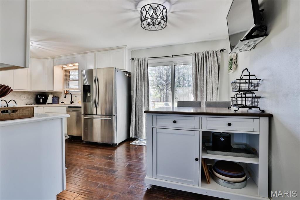1625 Fosterburg Road Brighton, IL 62012 - Photo 14 of 83