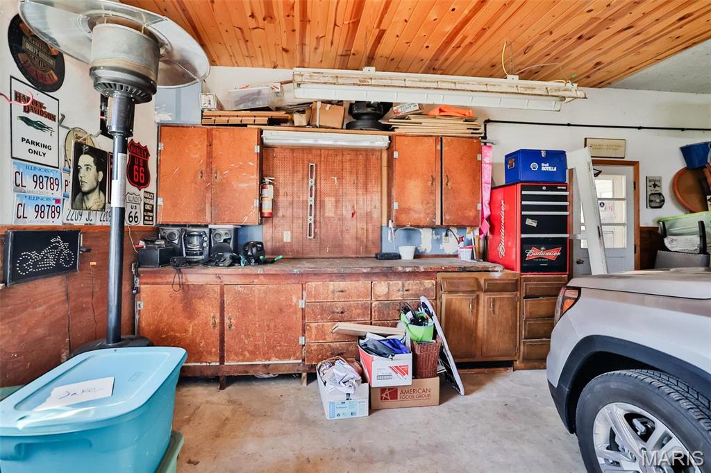 1625 Fosterburg Road Brighton, IL 62012 - Photo 38 of 83