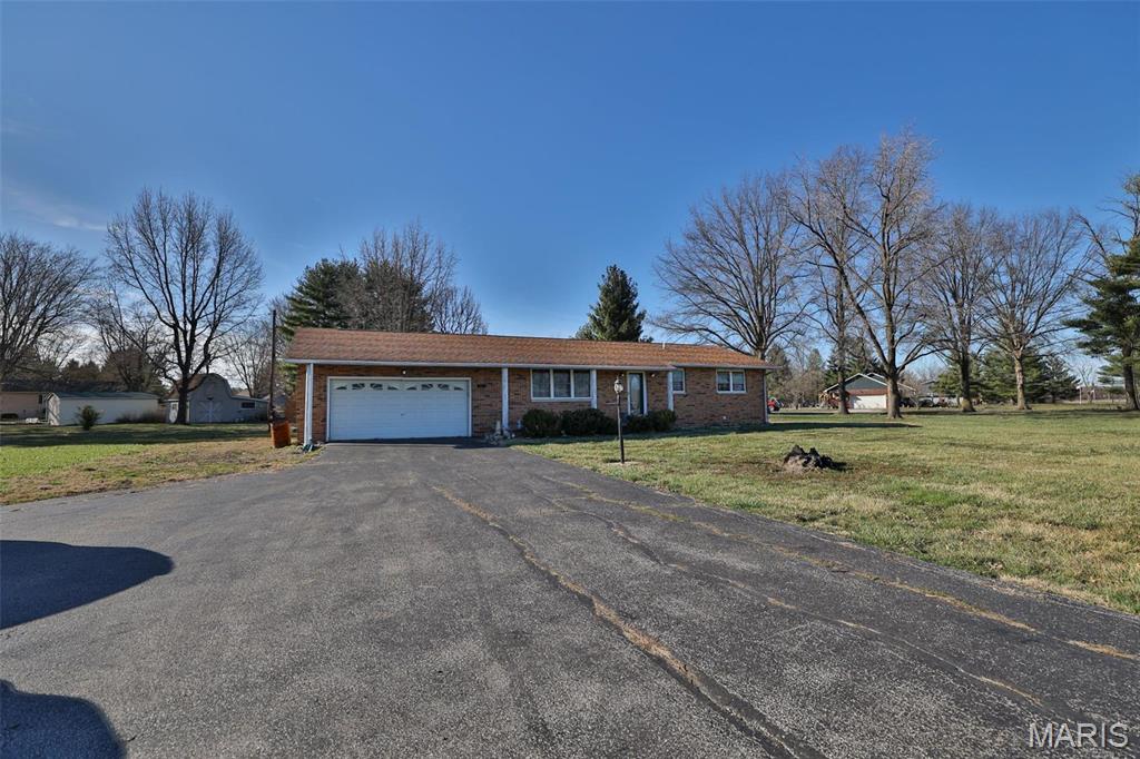 1625 Fosterburg Road Brighton, IL 62012 - Photo 53 of 83