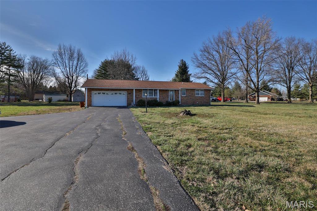 1625 Fosterburg Road Brighton, IL 62012 - Photo 54 of 83