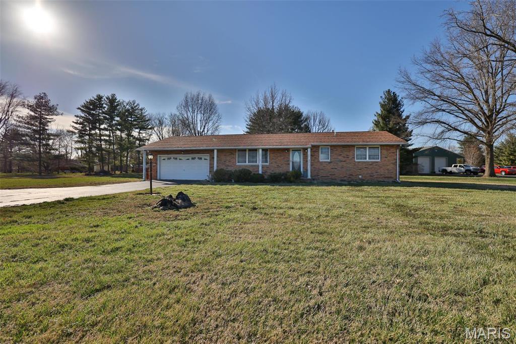1625 Fosterburg Road Brighton, IL 62012 - Photo 56 of 83