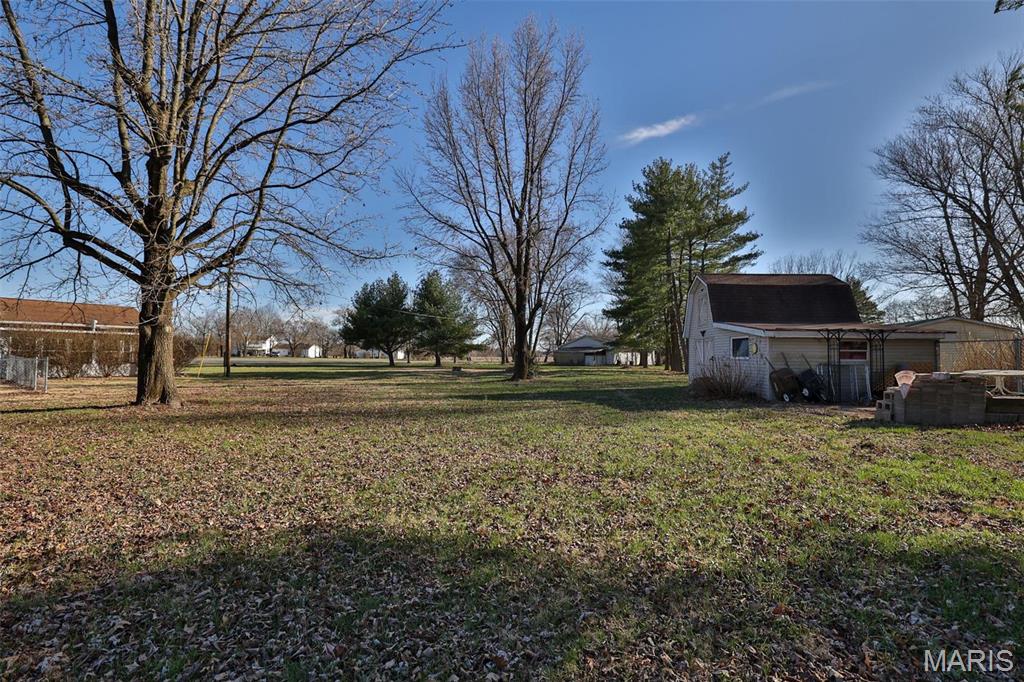 1625 Fosterburg Road Brighton, IL 62012 - Photo 63 of 83