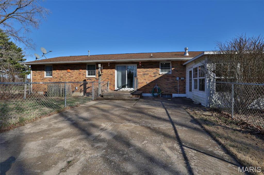 1625 Fosterburg Road Brighton, IL 62012 - Photo 67 of 83