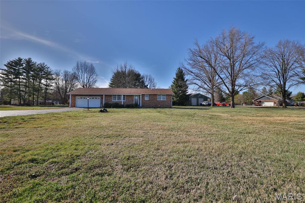 1625 Fosterburg Road Brighton, IL 62012 - Photo 73 of 83
