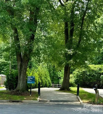 $2,400 | 2423 Emstead Court, Charlotte, NC 28210