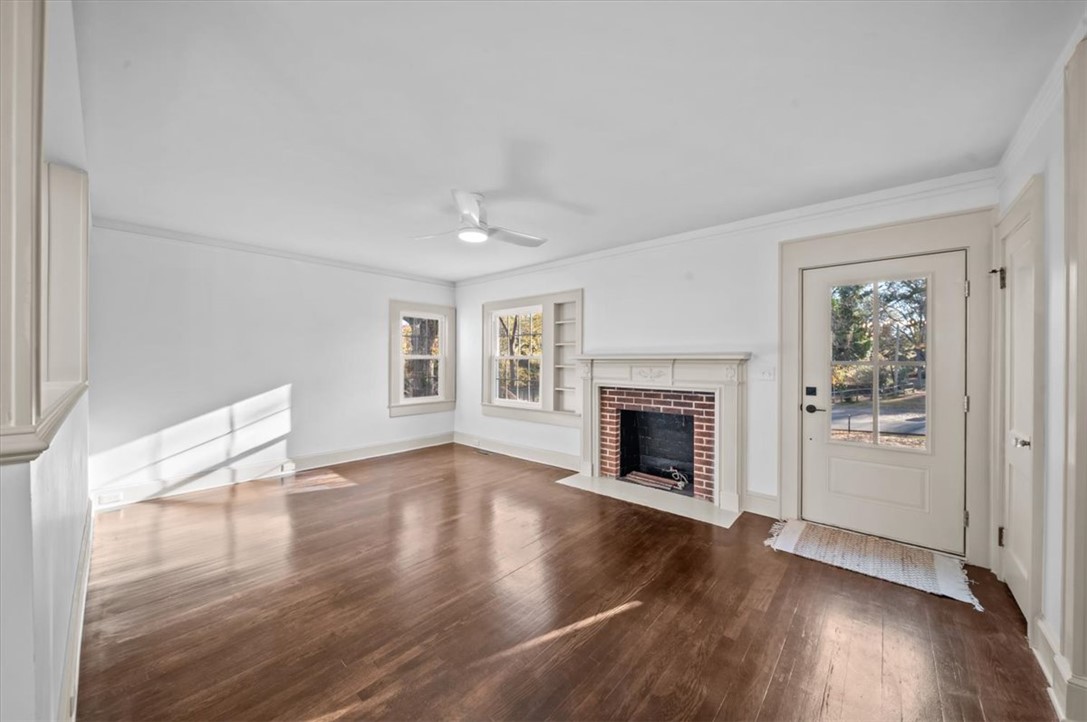 205 Walhalla Street Westminster, SC 29693 - Photo 3 of 35