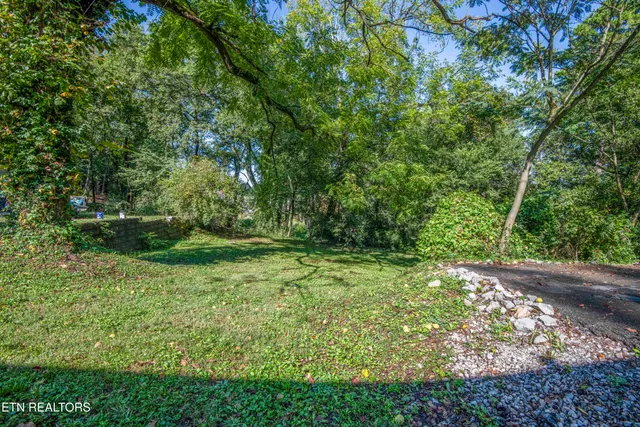 $159,000 | 705 West Inskip Drive, Knoxville, TN 37912