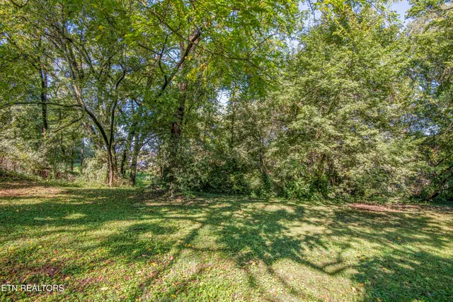 $159,000 | 705 West Inskip Drive, Knoxville, TN 37912