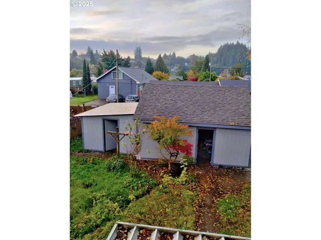 $179,900 | 518 California Street, South Bend, WA 98586