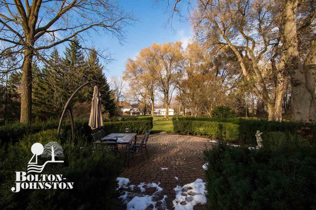 11381 31 Mile Road Washington, MI 48095 - Photo 63 of 91 Patio