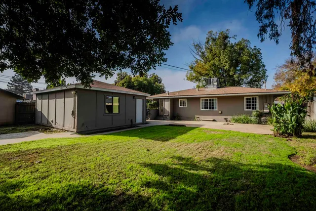 $359,999 | 2426 North Adoline Avenue, Fresno, CA 93705