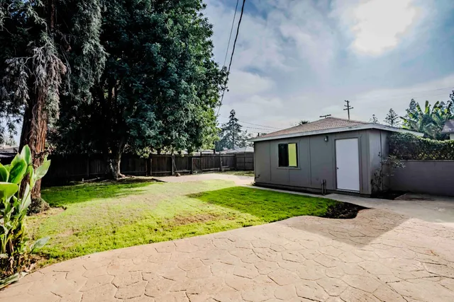 $359,999 | 2426 North Adoline Avenue, Fresno, CA 93705